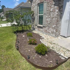Flower Bed Weeding by Belmontes Landscape LLC reviewed on May 17, 2026