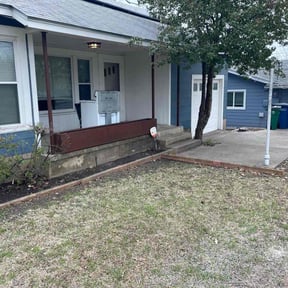 Bush Trimming by Premium grass cutz reviewed on May 18, 2023