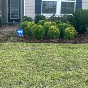 Flower Bed Weeding by KingCarterLawnCareLLC reviewed on May 14, 2024