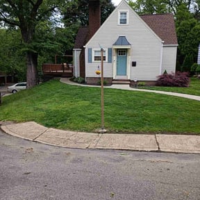 landscape maintenance by Mills Landscaping reviewed on August 16, 2025