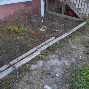 Flower Bed Weeding by Exquisite Enterprises reviewed on October 18, 2025