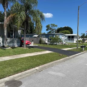 yard service by Extreme Green Lawn Pros LLC reviewed on August 18, 2025