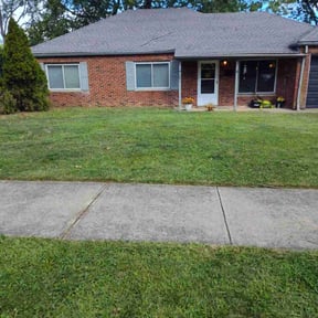 lawn maintenance by Chicagoland Lawncare reviewed on April 24, 2024