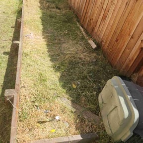 Flower Bed Weeding by Three rocks landscaped reviewed on December 17, 2025