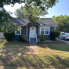 grass maintenance by Ascension Care, LLC. reviewed on April 24, 2024