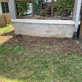 Flower Bed Weeding by Bernal landscaping reviewed on August 17, 2025