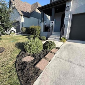 Flower Bed Weeding by Noble Services reviewed on October 20, 2025