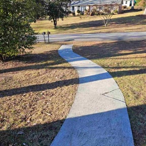 Leaf Removal by Laupola's Landscaping reviewed on December 16, 2025