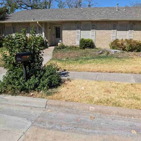 Flower Bed Weeding by Lawn Knights Property Maintenance reviewed on September 17, 2026