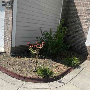 Flower Bed Weeding by Banks lawn care reviewed on October 11, 2026