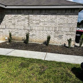 Flower Bed Weeding by G&amp;M landscaping services,LLC reviewed on October 9, 2026