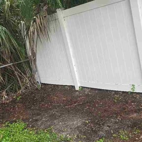 Leaf Removal by Ulysses' Home &amp; Lawn Maintenance reviewed on October 9, 2026