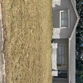 Flower Bed Weeding by Haywood's Lawn Care reviewed on September 11, 2026