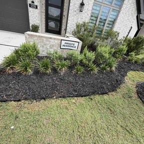 Flower Bed Weeding by Speedys Contractor LLC reviewed on October 9, 2026