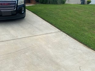 Sean O.'s Lawn Care service in Lawn King Of Nanuet