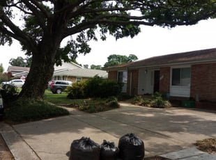 Annie S.'s Lawn Mowing service in Christian's Lawns Treeatment & Lawnscap