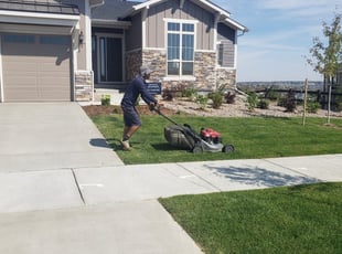 Aurora Co Lawn Care Service Lawn Mowing From 19 Rated Best 2020