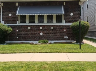 Chicago Il Lawn Care Service Lawn Mowing From 19 Rated Best 2020