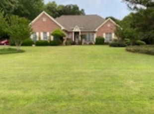 Fayetteville Ga Lawn Care Service Lawn Mowing From 19 Rated Best 2020