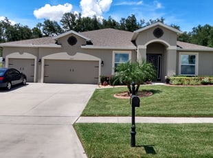 Miami Fl Lawn Care Service Lawn Mowing From 19 Lawnstarter