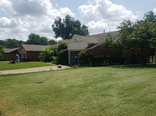 Tulsa Ok Lawn Care Service Lawn Mowing From 19 Rated Best 2020