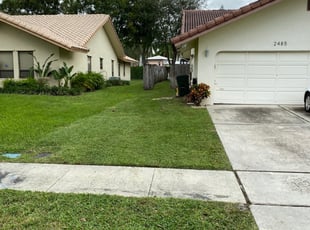 Wethersfield Ct Lawn Care Service Lawn Mowing From 19 Lawnstarter
